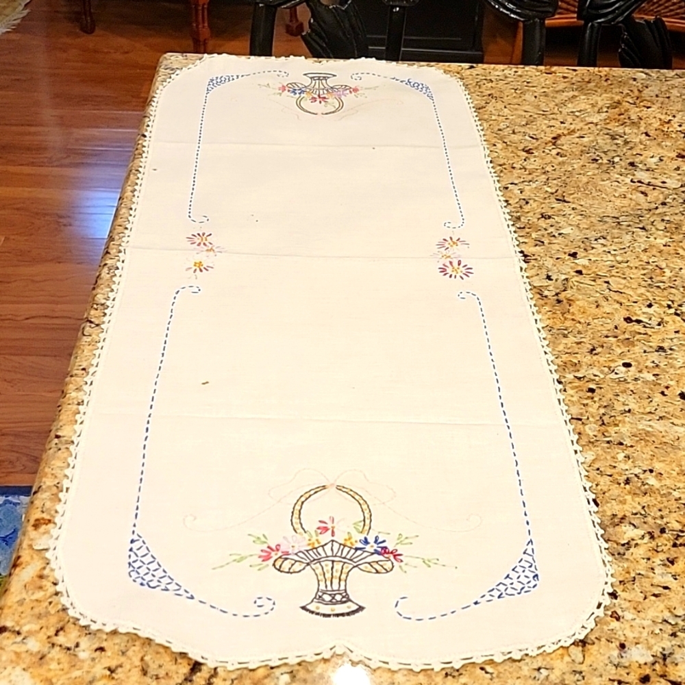 1940s Vintage small 35x14 hand embroidered floral RUNNER